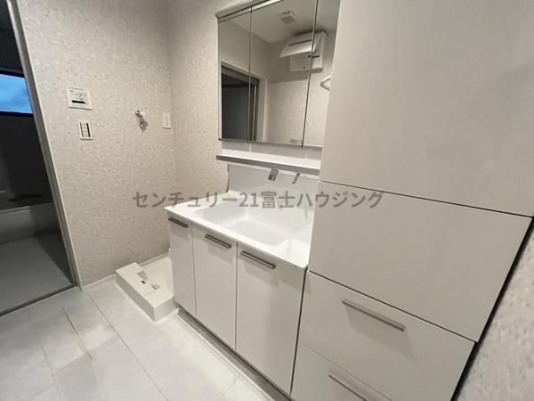 �_�ސ쌧������s���C�ݓ�3���ڂ̐V�z��ˌ��Ă̐��ʑ�E���ʏ�