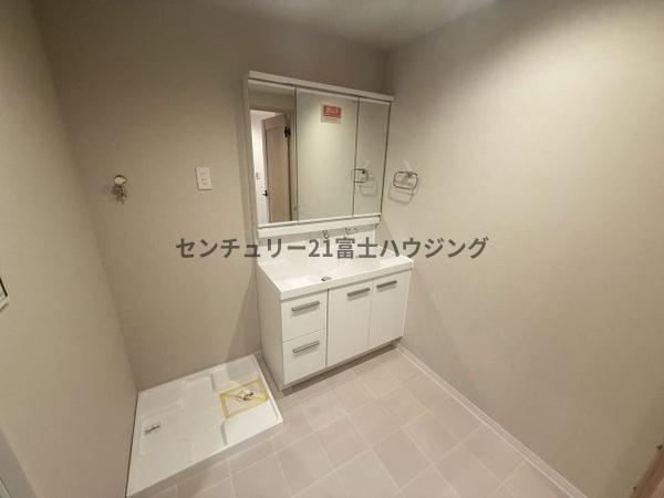 �_�ސ쌧����s�Ó��4���ڂ̒��Ã}���V�����̐��ʑ�E���ʏ�