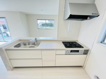 �_�ސ쌧������s�����̐V�z��ˌ��ẴL�b�`��