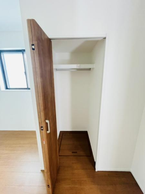 �_�ސ쌧������s�l�{��̐V�z��ˌ��Ă̎��[