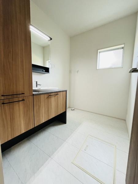 �_�ސ쌧������s�����̐V�z��ˌ��Ă̐��ʑ�E���ʏ�