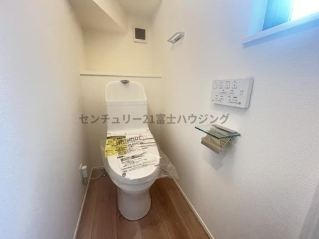 �_�ސ쌧������s����1���ڂ̐V�z��ˌ��Ẵg�C��