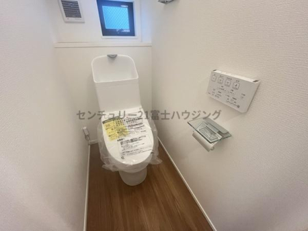 �_�ސ쌧������s����1���ڂ̐V�z��ˌ��Ẵg�C��