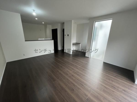 �_�ސ쌧������s���h�̐V�z��ˌ��Ẵ��r���O