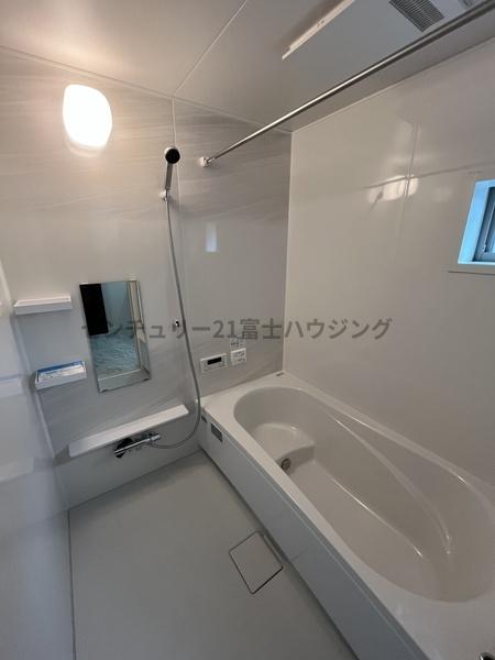 �_�ސ쌧������s���h�̐V�z��ˌ��Ă̗���