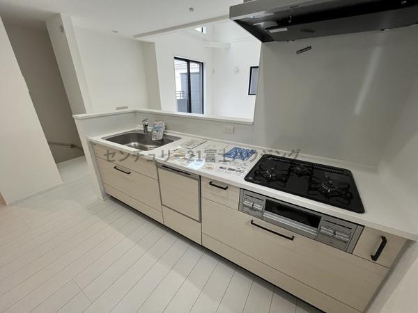 �_�ސ쌧������s���h�̐V�z��ˌ��ẴL�b�`��