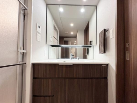 �_�ސ쌧���؎s����2���ڂ̒��Ã}���V�����̐��ʑ�E���ʏ�