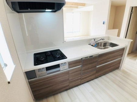 �_�ސ쌧������s�l�V���̒��È�ˌ��ẴL�b�`��