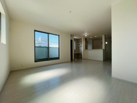 �_�ސ쌧����s�А�1���ڂ̐V�z��ˌ��Ẵ��r���O