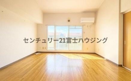 �_�ސ쌧������s�~��1���ڂ̒��Ã}���V�����̃��r���O