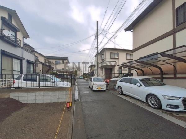 �_�ސ쌧����s�����̓y�n�̑O�ʓ��H�܂ތ��n�ʐ^