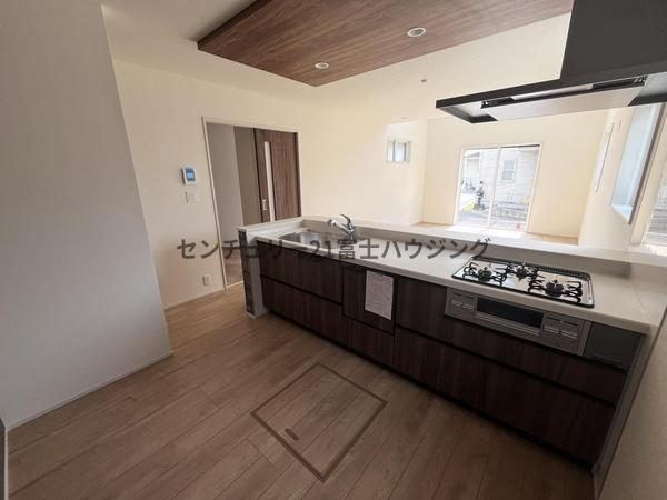 �_�ސ쌧����s�Ŗ� 1943-9�̐V�z��ˌ��ẴL�b�`��