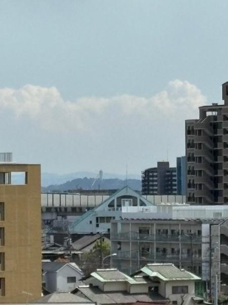 �_�ސ쌧������s���h�̒��Ã}���V�����̏Z�˂���̒��]�ʐ^