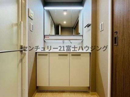 �_�ސ쌧���q�s���{�̒��Ã}���V�����̐��ʑ�E���ʏ�