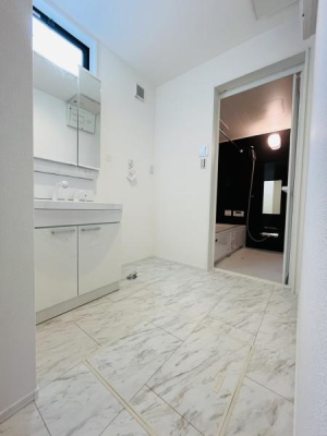 �_�ސ쌧������s���C��4���ڂ̐V�z��ˌ��Ă̐��ʑ�E���ʏ�