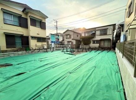 �_�ސ쌧���q�s��D2���ڂ̓y�n�̑O�ʓ��H�܂ތ��n�ʐ^