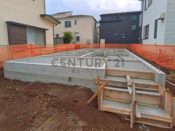 �_�ސ쌧������s���c2���ڂ̐V�z��ˌ��Ă̌��n�O�ώʐ^