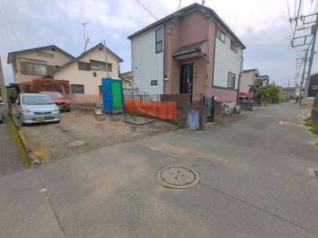 �_�ސ쌧������s���c2���ڂ̐V�z��ˌ��Ă̑O�ʓ��H�܂ތ��n�ʐ^