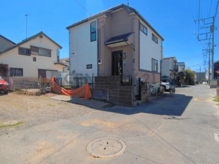 �_�ސ쌧������s���c2���ڂ̐V�z��ˌ��Ă̑O�ʓ��H�܂ތ��n�ʐ^