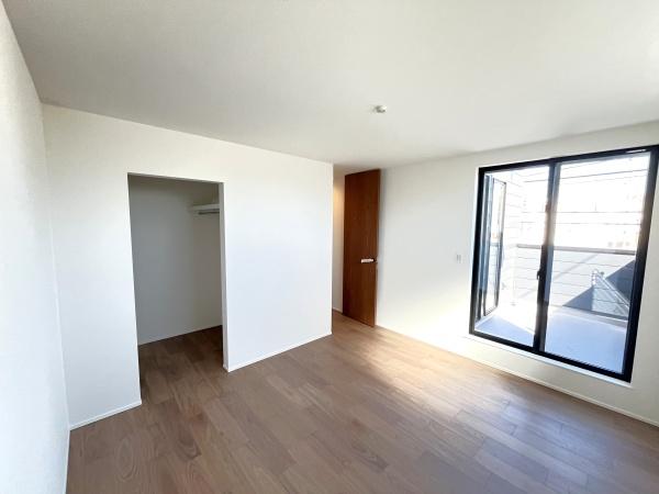 �_�ސ쌧����s���̐V�z��ˌ��Ă̗m��