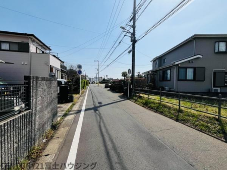 �_�ސ쌧����s�����̓y�n�̑O�ʓ��H�܂ތ��n�ʐ^