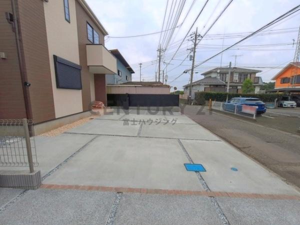 �_�ސ쌧����s���̐V�z��ˌ��Ă̒��ԏ�
