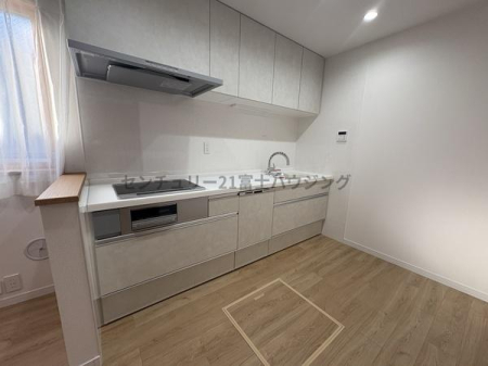 �_�ސ쌧������s���C�ݓ�3���ڂ̒��È�ˌ��ẴL�b�`��