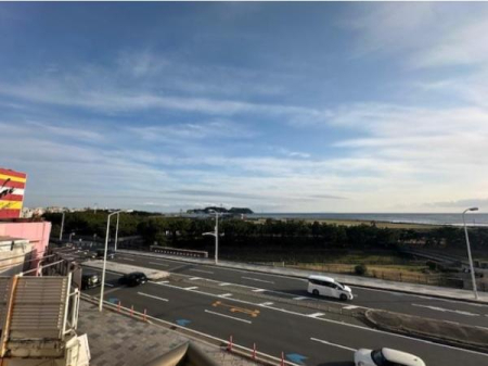 �_�ސ쌧����s�����C��2���ڂ̒��Ã}���V�����̏Z�˂���̒��]�ʐ^