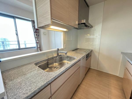 �����s�]���擌�_1���ڂ̒��Ã}���V�����̃L�b�`��