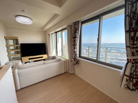 �����s�]���擌�_1���ڂ̒��Ã}���V�����̃��r���O