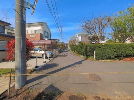 �_�ސ쌧����s���q�̓y�n�̑O�ʓ��H�܂ތ��n�ʐ^