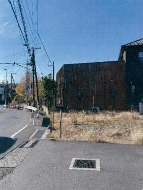 �_�ސ쌧���q�s�\�񏊂̓y�n�̑O�ʓ��H�܂ތ��n�ʐ^