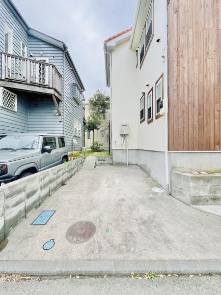 �_�ސ쌧����s�����C��5���ڂ̒��È�ˌ��Ă̒��ԏ�