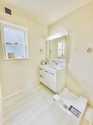 �_�ސ쌧����s�����C��5���ڂ̒��È�ˌ��Ă̐��ʑ�E���ʏ�