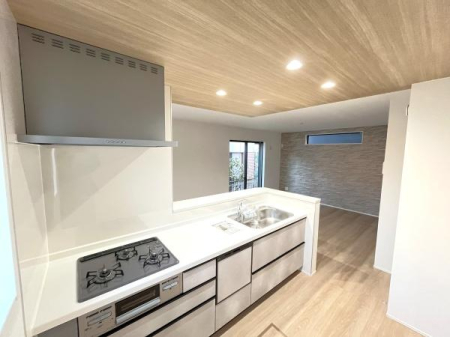 �_�ސ쌧������s���Z���̐V�z��ˌ��ẴL�b�`��