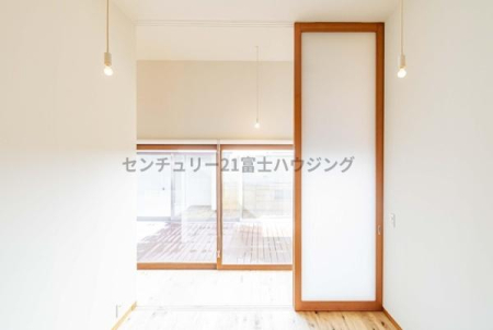 �_�ސ쌧������s���C�ݓ�4���ڂ̒��È�ˌ��Ă̂��̑�����