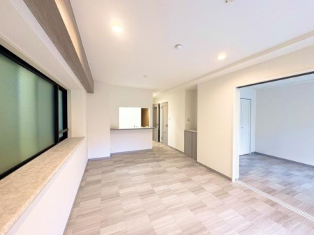 �_�ސ쌧������s���C��1���ڂ̒��Ã}���V�����̃��r���O