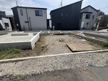 �_�ސ쌧������s����1���ڂ̐V�z��ˌ��Ă̌��n�O�ώʐ^