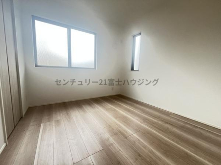 �_�ސ쌧������s����1���ڂ̐V�z��ˌ��Ă̗m��