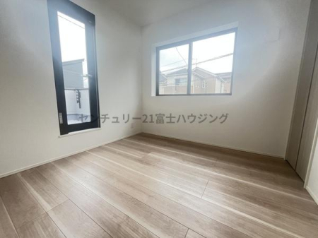 �_�ސ쌧������s����1���ڂ̐V�z��ˌ��Ă̗m��