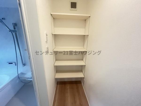 �_�ސ쌧������s����1���ڂ̐V�z��ˌ��Ă̎��[