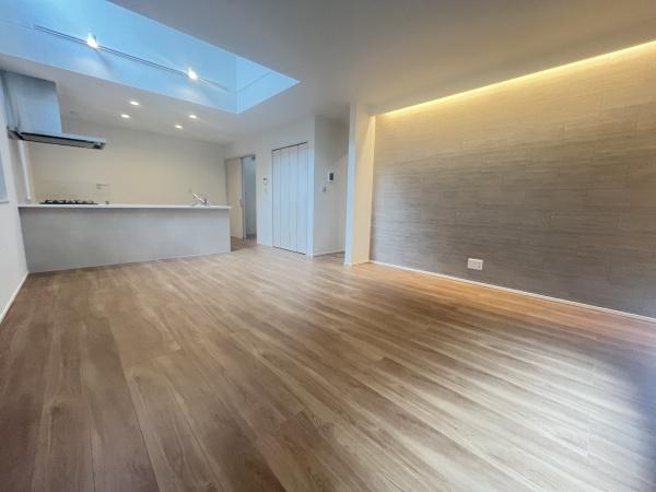 �_�ސ쌧������s����1���ڂ̐V�z��ˌ��Ẵ��r���O