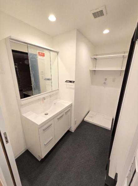 �_�ސ쌧����s�А��C��1���� 8-21�̒��Ã}���V�����̐��ʑ�E���ʏ�