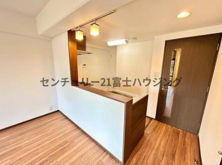 �_�ސ쌧����s�P�s��2���ڂ̒��Ã}���V�����̃��r���O