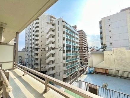 �_�ސ쌧����s����̒��Ã}���V�����̏Z�˂���̒��]�ʐ^