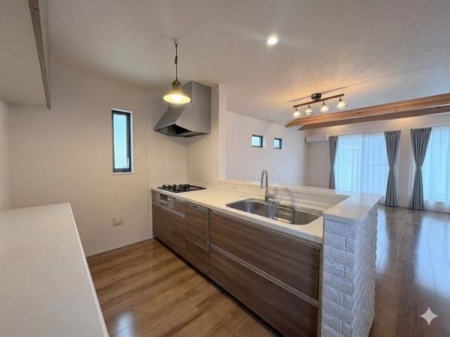 �_�ސ쌧������s�l�V���̒��È�ˌ��ẴL�b�`��