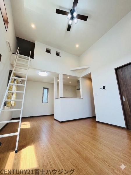 �_�ސ쌧����s������ 309-17�̒��È�ˌ��Ẵ��r���O