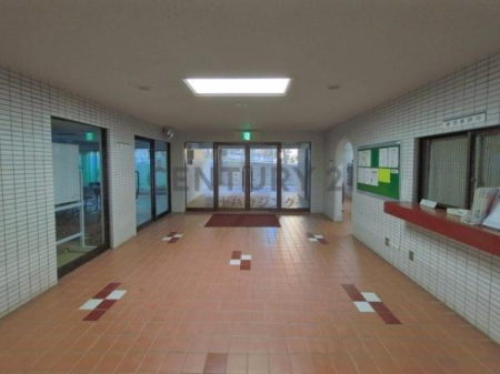 �_�ސ쌧����s�А��C��1���� 8-21�̒��Ã}���V�����̃G���g�����X