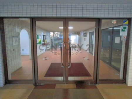 �_�ސ쌧����s�А��C��1���� 8-21�̒��Ã}���V�����̃G���g�����X