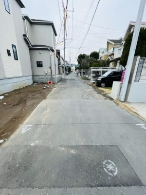 �_�ސ쌧������s���Z���̐V�z��ˌ��Ă̑O�ʓ��H�܂ތ��n�ʐ^